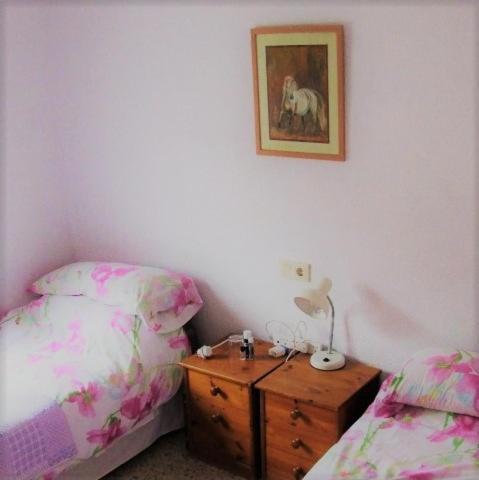 Recovery Mountain 2 Separate Beds In Room B&B Alicante Bagian luar foto